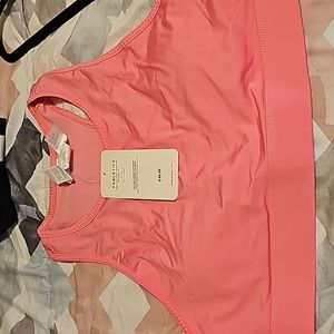 Sports bra fabletics